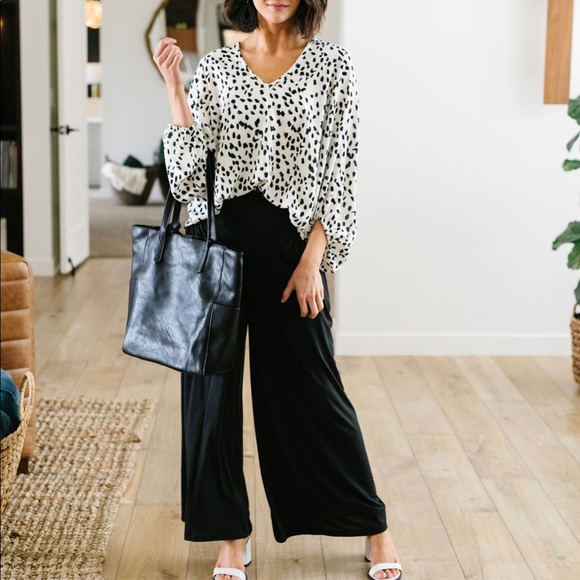 FINAL SALE❗️ Water Spots Polka Dot Blouse White - Picture 2 of 8